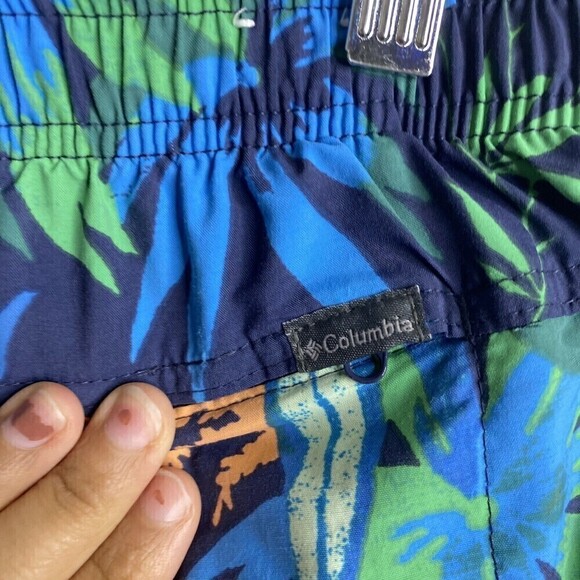 Columbia Shorts Womens Small Nylon Sandy River 5" Inseam Colorful Print - Picture 6 of 6